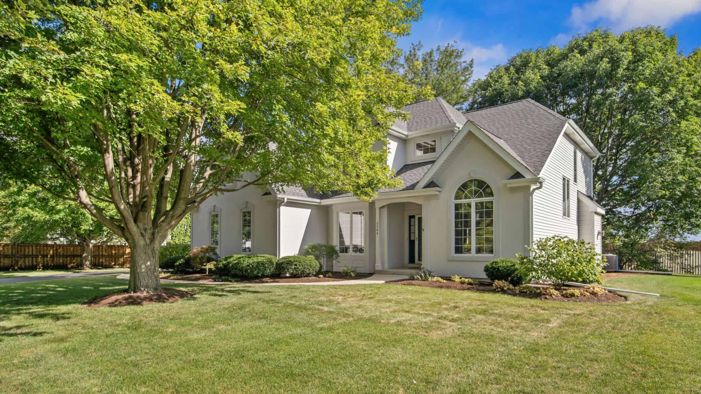 2304 Collins Ct, Batavia, IL 60510